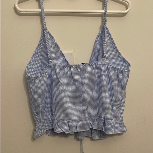 Crop Top - Picture 2 of 4